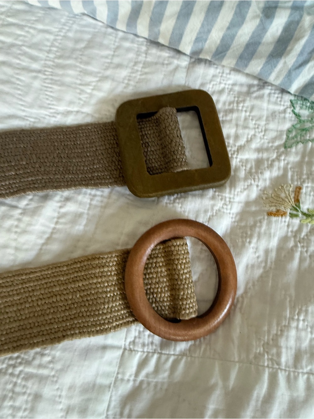 2 Classic Women’s Woven Waist Belts in Tan and Bronze with Wood Buckle